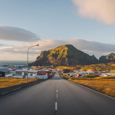 Westman Islands Inn Vestmannaeyjar Ngoại thất bức ảnh