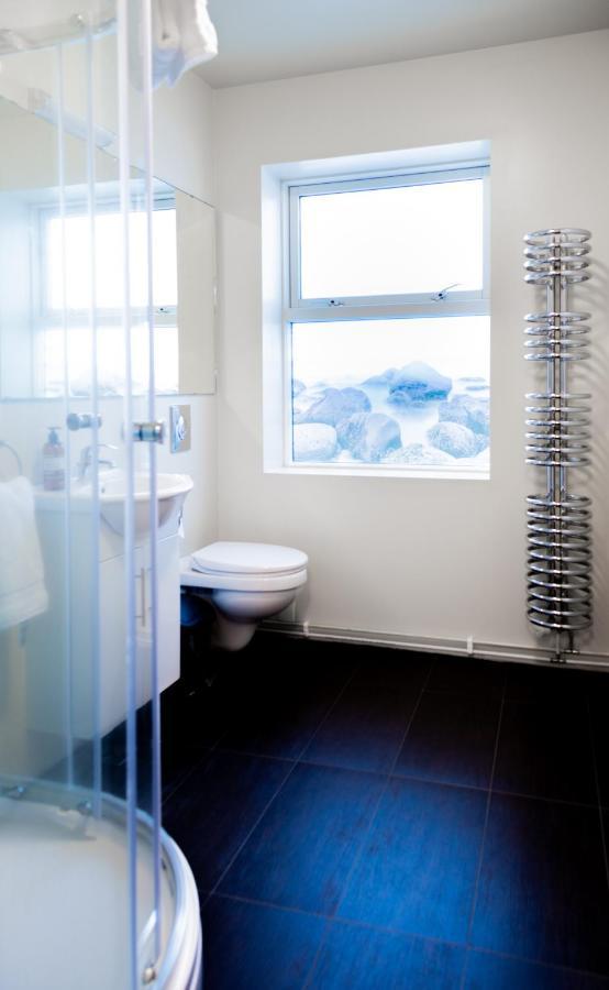 Westman Islands Inn Vestmannaeyjar Ngoại thất bức ảnh